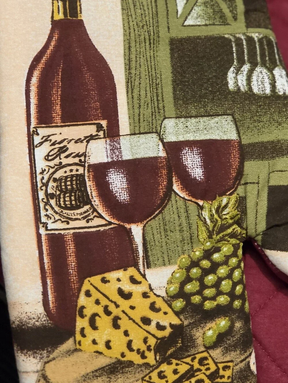 Oven Mitts - Wine & Cheese Board Print, Burgundy/Green (2)
